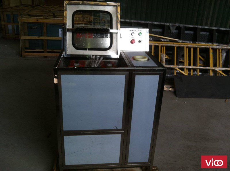 Máy nhổ nắp cọ rửa bình tự động