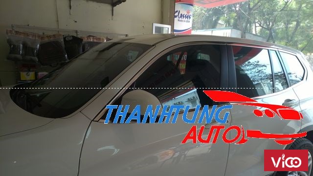Nẹp chân kính, nẹp viền cong kính cho xe BMW X5 - 2014