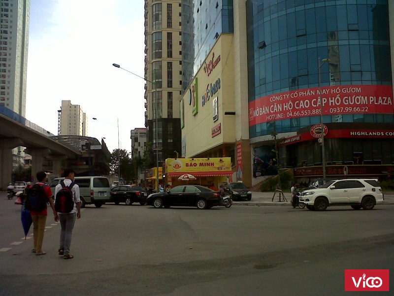Cho thuê 2000m2 trung tâm thương mại- Hà Đông