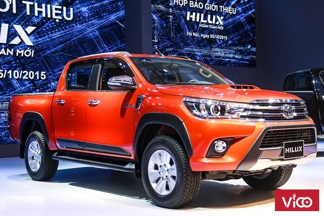 SỐC, Tháng 12 Khuyến mại Hilux lớn nhất toàn quốc, giảm giá cực lớn kèm phụ kiện hấp dẫn