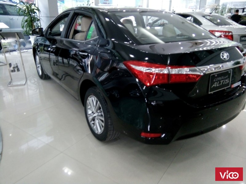 *Hot*Mua xe Altis cực dễ tại Toyota Hà Đông, siêu khuyến mại tháng 12, tặng tiền mặt, bảo hiểm,