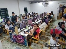 HCM Cần sang tiệm net.