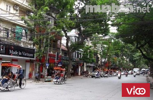 Cho thuê nhà MP Sơn Tây, DT 72m2* 2T, MT 9m, Mặt tiền siêu đẹp, kinh doanh cực tốt.