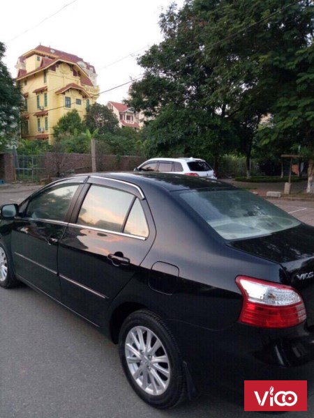 Cần bán gấp Xe Toyota Vios E đời 2010, màu đen, biển Hà Nội, chính chủ