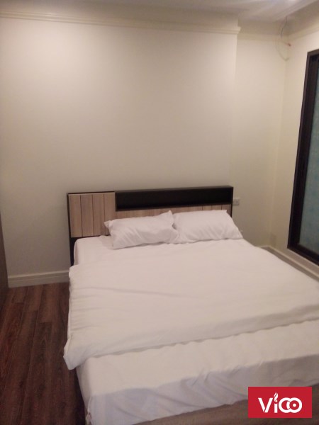 Căn hộ dịch vụ 2 phòng ngủ, 80m2, 600$ tại Đội Cấn, Ba Đình