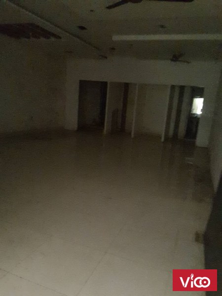 Cho thuê nhà mặt phố Nguyễn Sơn, Long Biên 120m2 8 tầng