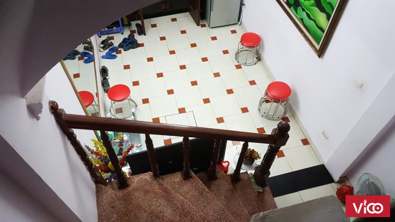 Nhà đẹp Đại La 2.5 tỷ 33m2 5 tầng nhà khung bê tông chắc chắn.