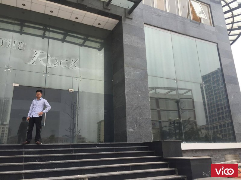 Cho thuê nhà Trung kính 250m2x2 tầng giá  130 triệu