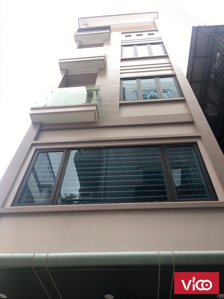 Bán nhà Phố Hoàng Quốc Việt 82m2, ô tô, kinh doanh, 7.6tỷ