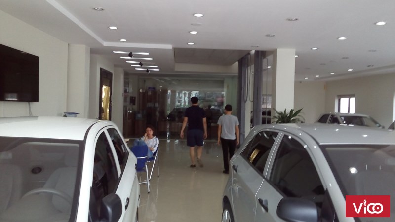 Cho thuê nhà mặt Phố Nguyễn Văn Cừ 310m2 tầng 1