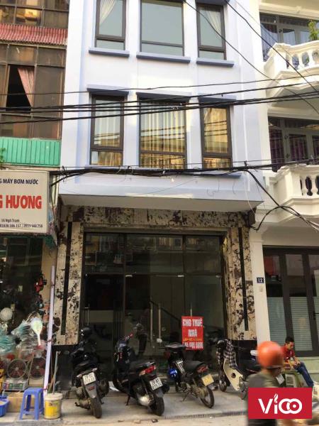 Cho thuê cửa hàng kết hợp căn hộ tại 14 ngõ Trạm, Hoàn Kiếm, HN