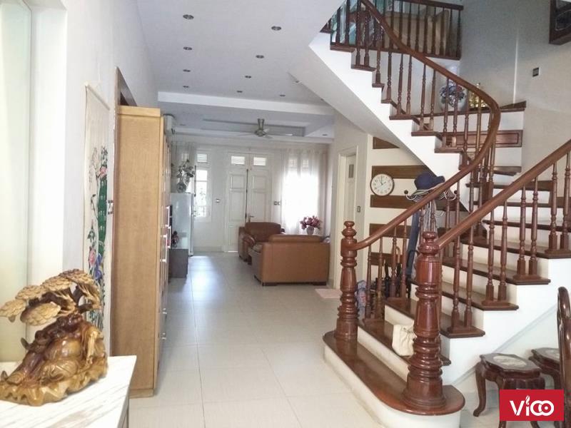 Cho thuê nhà 90m2 5 tầng đủ đồ phố Thái Hà