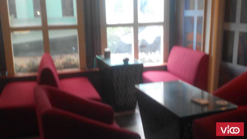 Cho thuê cửa hàng cà phê 90 m2 x 2 tầng đầy đủ tiện nghi giá 10 triệu/tháng phố Ba La Q.Hà Đông HN