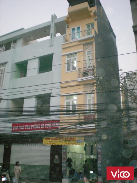 Cho thuê cả nhà có cửa hàng mặt đường Lạc Long Quân