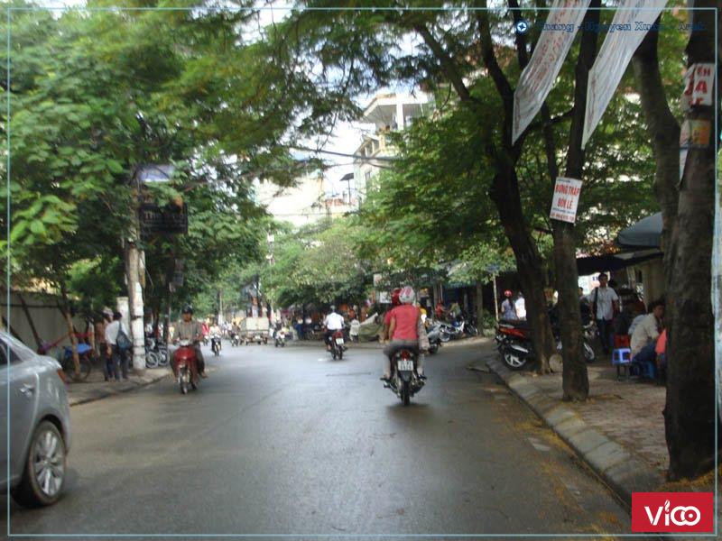 Cho thuê tầng 1 mặt ngõ 49 Huỳnh Thúc Kháng, Đống Đa , giá 11 triệu