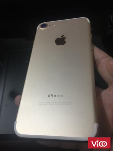 Bán iphone 7 32g vàng gold quốc tế ll/a 99