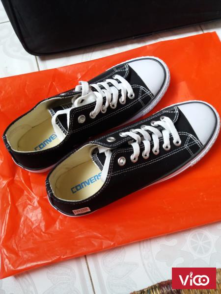 Bán gấp converse thấp cổ màu đen