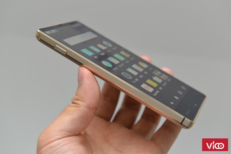 Điện thoại sharp 304sh1tr800k