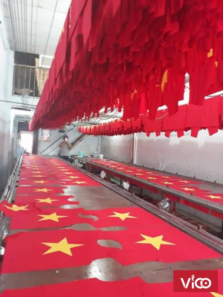 Áo thun cờ đỏ sao vàng