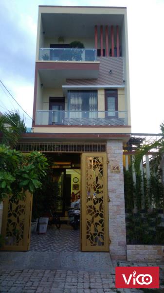 Bán nhà 3 tầng hướng đông, đường Lê Thạch 7,5m diện tích 130m2