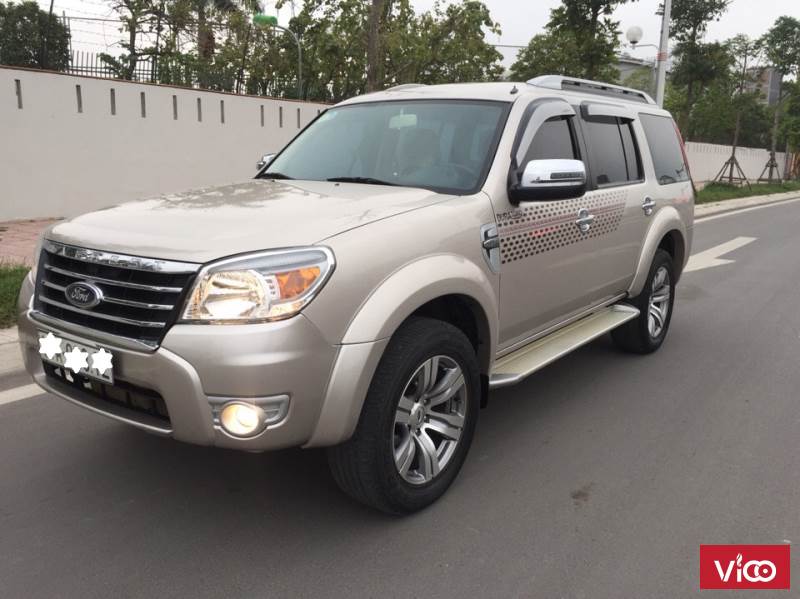 Bán xeFord Everest 2.5 bản Limited màu phấn hồng 2013 , giá cực tốt