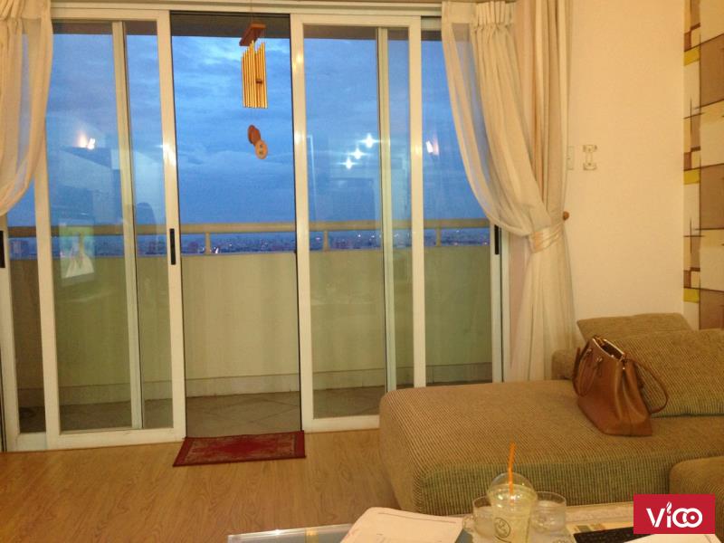 Cần cho thuê căn hộ cao cấp Hùng Vương Plaza Q5, 130m2, 3PN, 900/th, đủ nội thất cao cấp