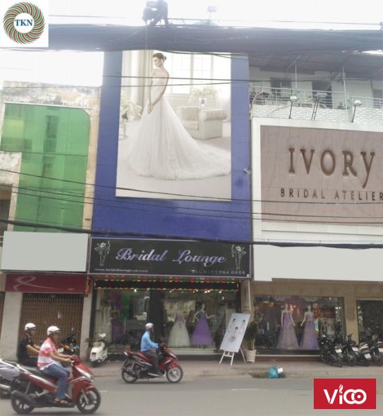 Nhà mặt tiền đường thời trang áo cưới Hồ Văn Huê, Phú Nhuận 5x20m. Giá 39 Triệu/Tháng