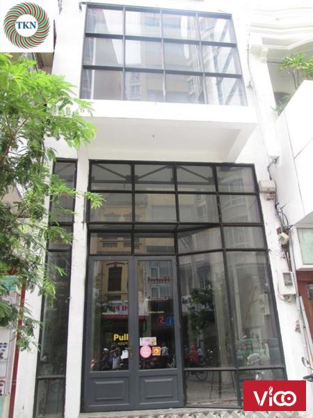 Nhà mặt tiền nguyên căn cho thuê đường Cô Giang. Quận 1 5x15m. Giá 70 Triệu/Tháng