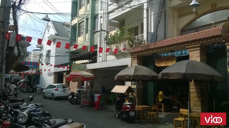 Cho thuê gấp nhà hẻm 8m đường Điện Biên Phủ, Quận 3 5.5m x 17m, 2 lầu, sân xe, cách mặt tiền 20m