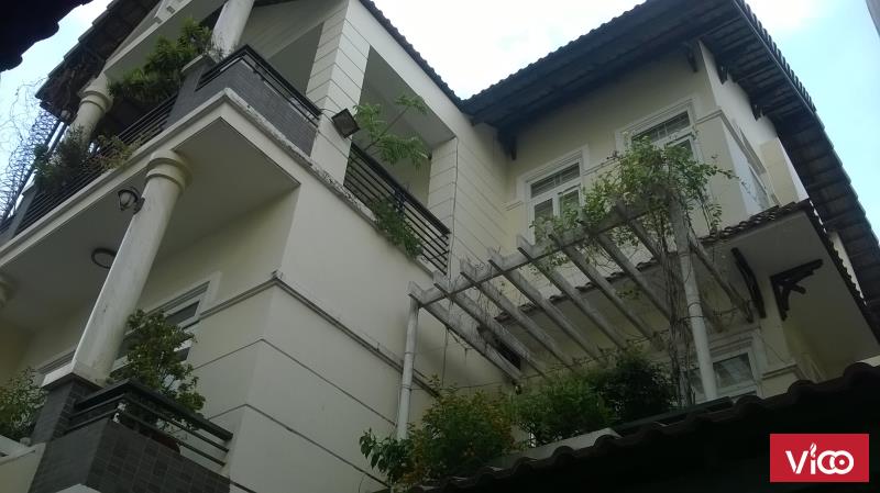 Cho thuê villa biệt thự hẻm 8m Nguyễn Văn Nguyễn, Quận 1 10m x 18m, 2 lầu, garage