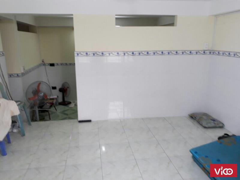 Cho thuê nguyên lầu 1 đúc mới xây đầy đủ tiện nghi, cao cấp, sạch đẹp Ngay trung tâm q3q10