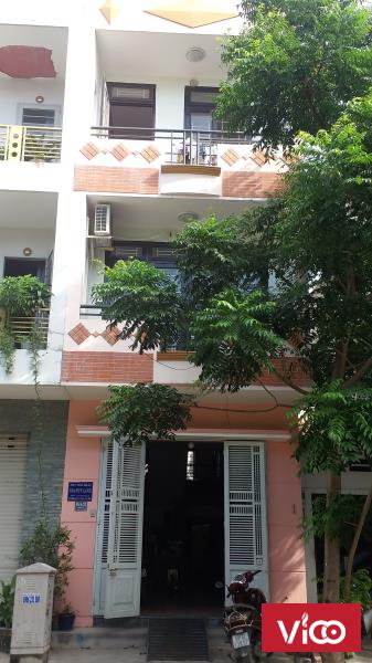 Cho thuê nhà nguyên căn 2 mặt tiến thoáng mát khu vực an ninh .