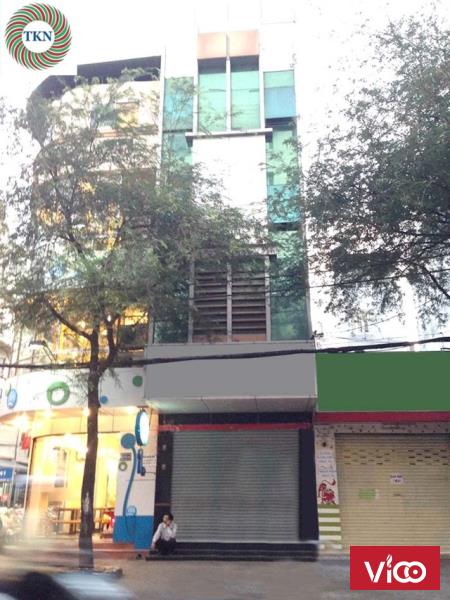 Cho thuê nhà đẹp mặt tiền đường Sư Vạn Hạnh ND. Q10 DT 4x20m. Giá 65 Triệu/Tháng