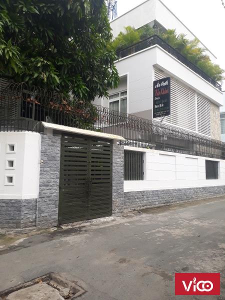 Cho thuê nhà 2 mặt tiền ngõ hẻm 8m Tô Hiến Thành, P.14. Q10.