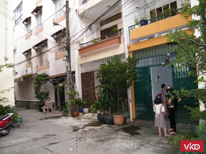 Cho thuê Phòng Lầu 1 ,DTSD 25M2 ,mở VP hoặc hộ gia đình.2,5tr/tháng