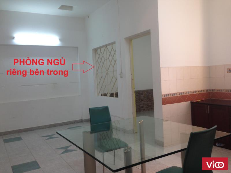 Phòng rất rộng, ngay tầng trệt, phòng ngủ riêng, dàn bếp, đường Nguyễn Hữu Cảnh, 5.5tr