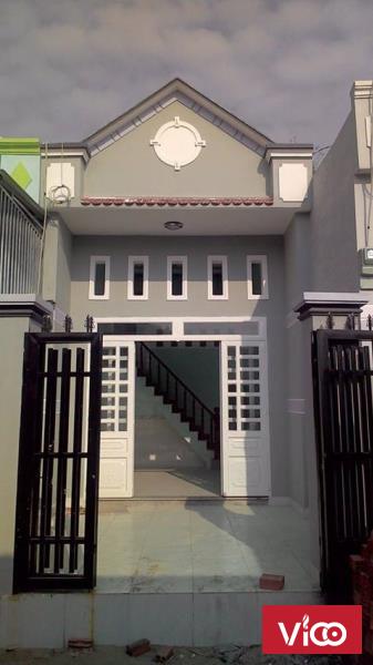 Bán nhà mặt tiền đường nhựa, giá 450tr 3 phòng ngủ