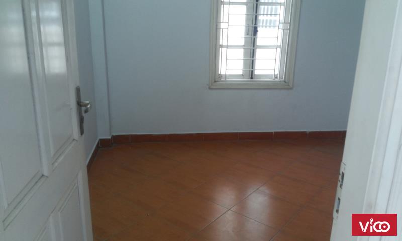 Tôi còn 1 phòng cho thuê ngõ 157 Giảng Võ giá 2,0 2,2 tr 16 m2 phòng tầng 5 thoáng đẹp , có nóng