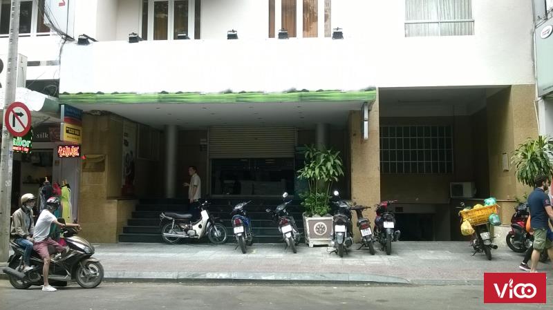 Cho thuê mặt bằng mặt tiền Mạc Thị Bưởi, Quận 1 7.45m nở hậu 11.75m x 21.68m, sử dụng thực tế 170m2