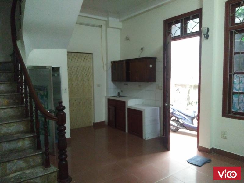 Cho thuê nhà gần chợ Gia Lâm đường Nguyễn Văn Cừ quận Long Biên Hà Nội