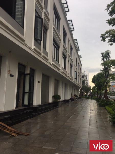 Chính chủ cho thuê Shophouse 100 m2 x 5 TẦNG mặt đường Hàm nghi Gía 40 tr/ tháng