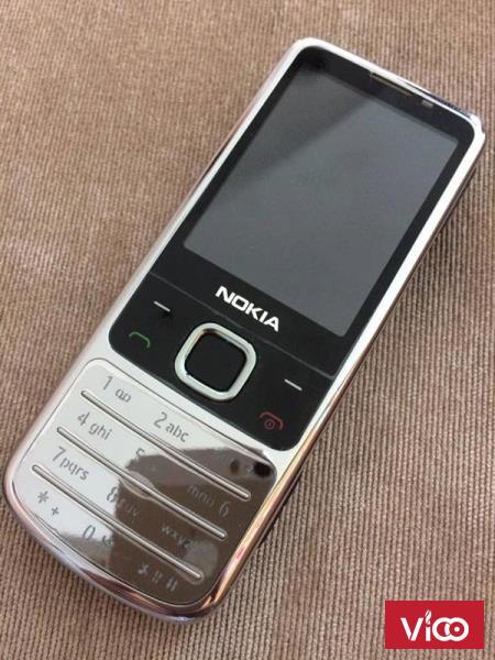 Điện thoại Nokia 6700 classic bạc,đen và cafe nguyên zin