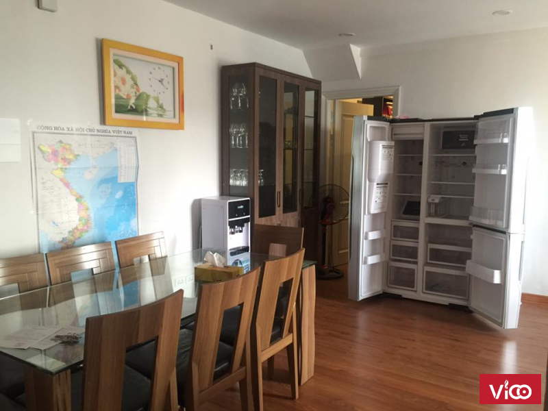 Cần cho người nước ngoài thuê căn hộ cao cấp D2 Giảng Võ