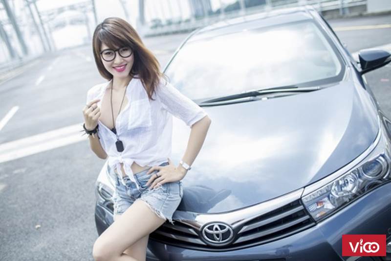 Thuê xe oto du lịch 4 chỗ Toyta Altis mẫu mới chi phí thuê xe tốt nhất