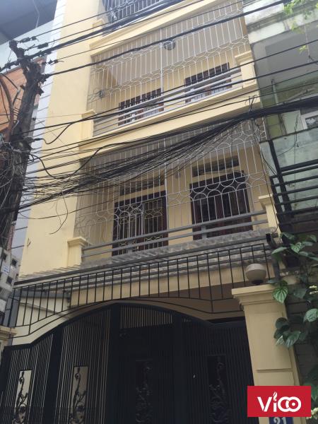 Cho thuê nhà riêng ngõ 92 phố trúc khuê, 4 tầng x 30 m2 đồ cơ bản