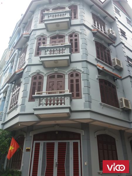 Nhà ngõ 234 Hoàng Quốc Việt, DT 82m xây 5 Tầng, căn góc 2 mặt tiền