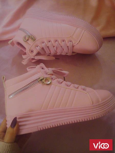 Giày thể thao giá rẻ tại tphcm