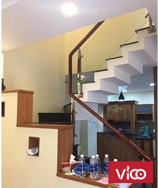 Bán nhà CMT8, HXH, hai mặt tiền, kinh doanh tốt, DT 40m2, chỉ 5tỷ.