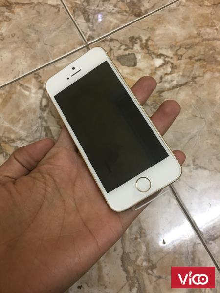 Bán IPhone SE 16gb, 64gb Gold, Grey, Rose Gold FPT mới tinh