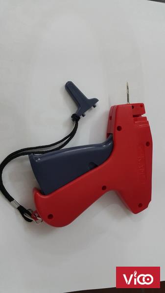 Chuyên súng bắn mác treo tag quần áo